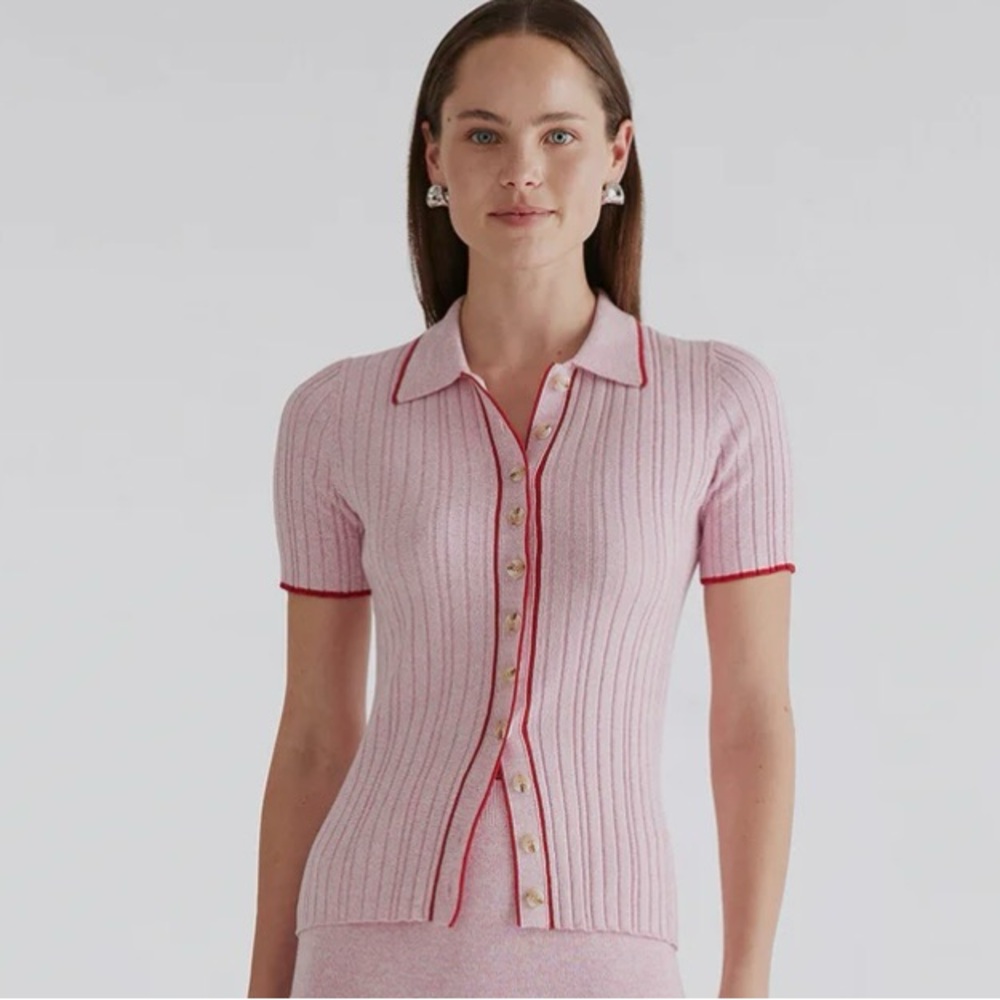 Anna Quan Light Pink Ribbed Short-Sleeve Button-Down Top with Red Piping